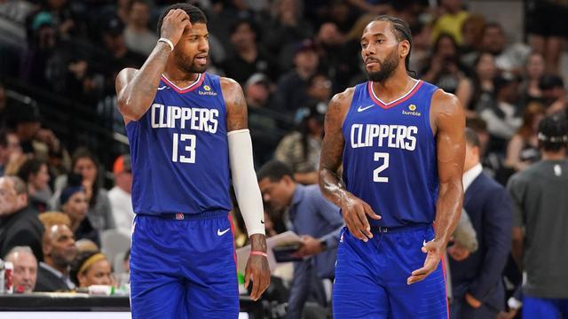 德科：冬窗很难引进适合巴萨的球员，球队现在状态良好