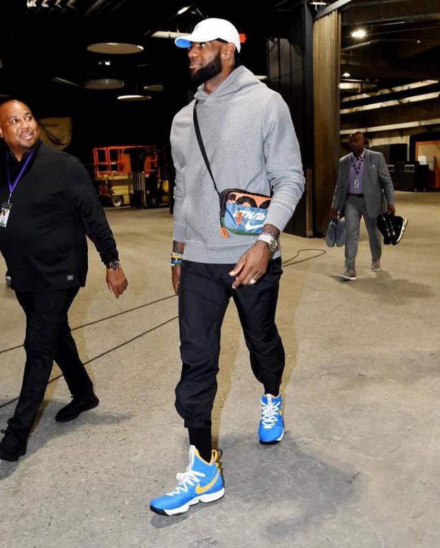 《棕色尘埃2》 新赛季推出：巨乳玉足 新服装太涩了！