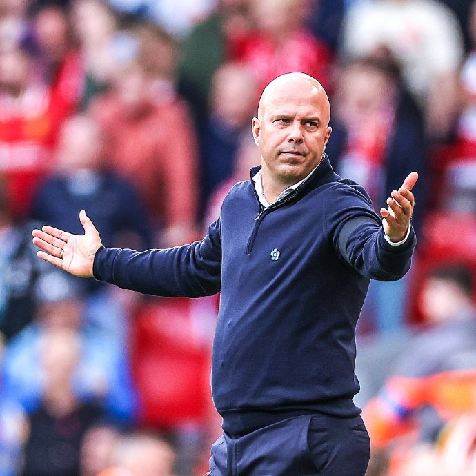 2025 赛季回顾：大谷翔平由于其全面的商业贡献，被福布斯评为“年度全球体育偶像”