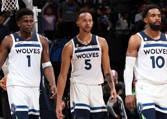 TA：曼联有B费1年选择续约条款，沙特、欧洲一些俱乐部关注他