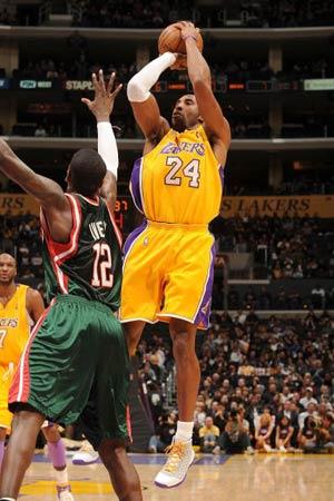 [亚冠]精英联赛-路易斯失良机 申花客场0-1不敌横滨