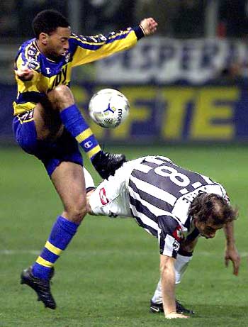 曾出演《回家的诱惑》李彩桦自曝日本滑雪时遭遇意外 掉进2米深雪洞