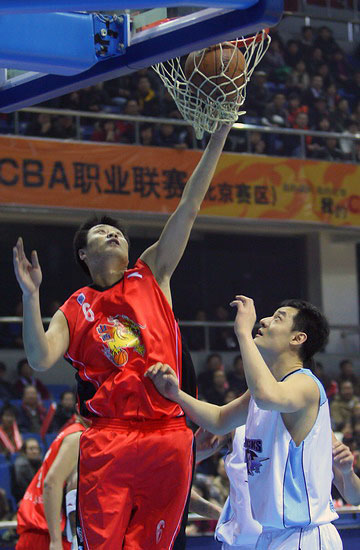 2011 季后赛：密尔瓦基酿酒人队在普林斯·菲尔德率领下杀入国联冠军赛