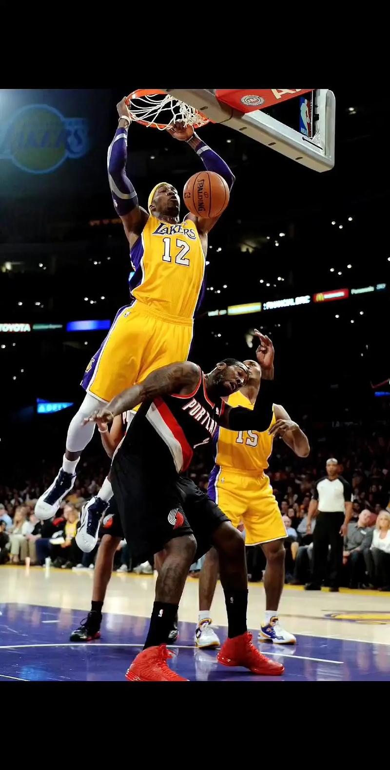 NBA交易市场动态：湖人完成外援引进,